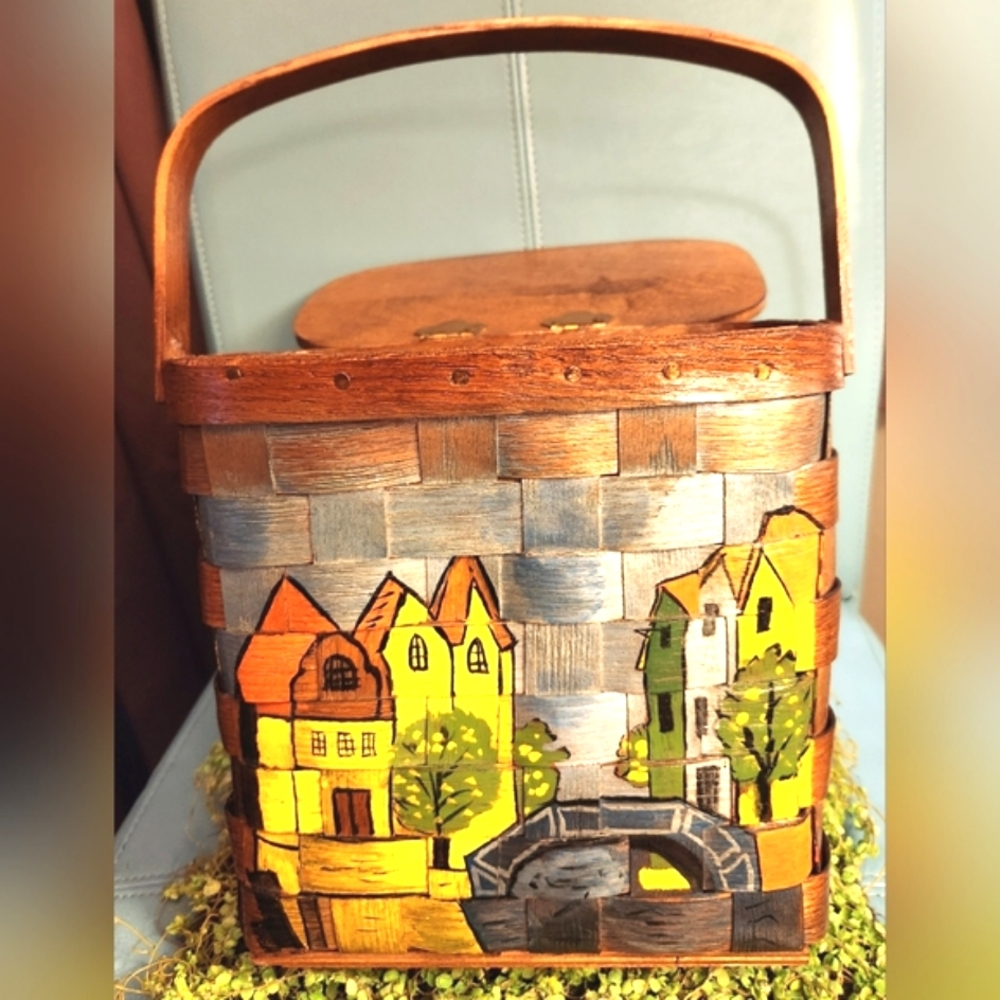 BASKETVILLE Putney Vermont Wood Basket Handle PENNY Handpainted Kitsch Purse Bag
